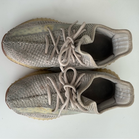 Tan yeezy boosts - Picture 4 of 5